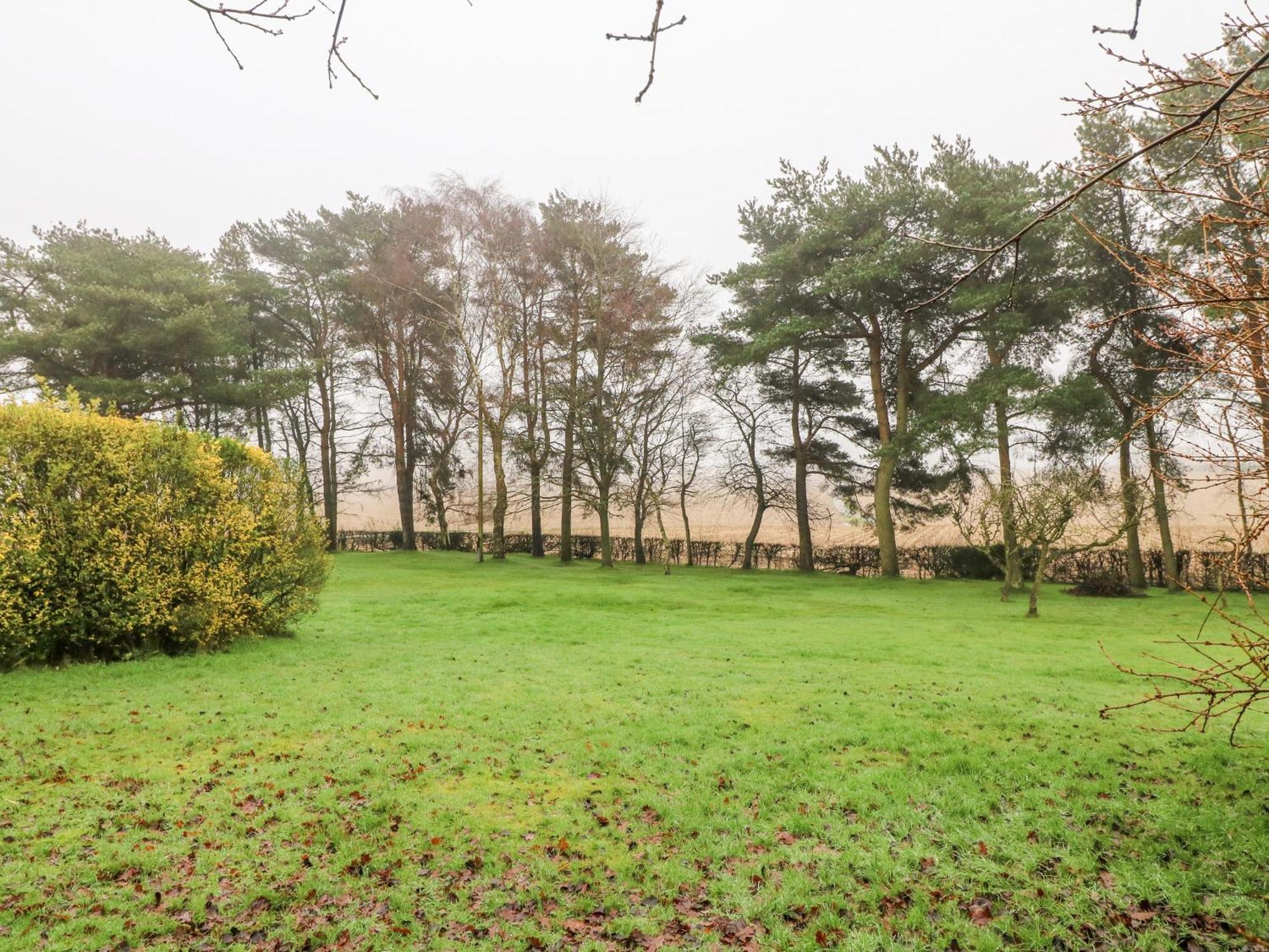 Villa Fields Farm Draycott in the Moors Exterior foto